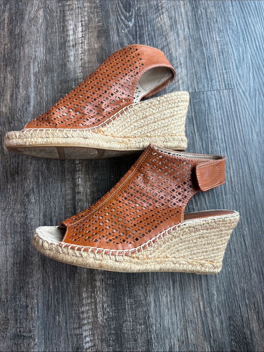 Women's Perforated Open-Toe Wedge Sandals in Tan